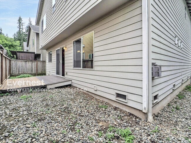Building Photo - 13419 11th Pl W
