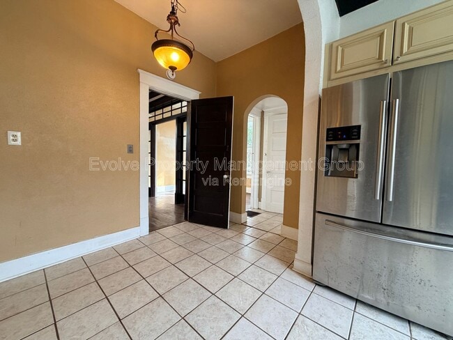 Building Photo - 1283 Harbert Ave