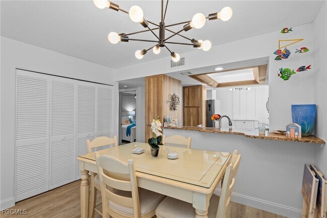 Building Photo - 9415 Gulf Shore Dr