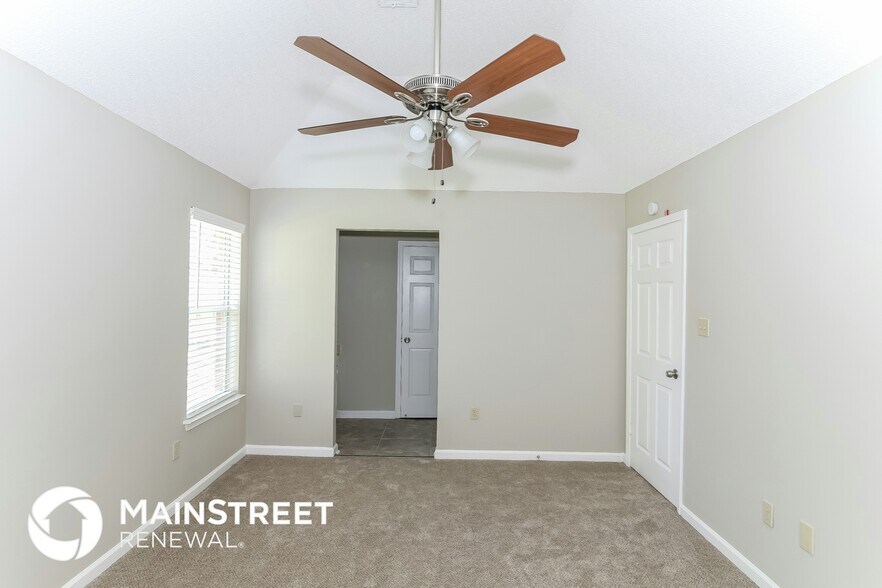 Building Photo - 4072 Angelace Dr N