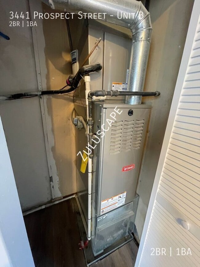 Building Photo - 3441 Prospect St