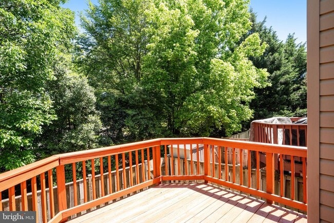 Building Photo - 6105 Jenlar Dr
