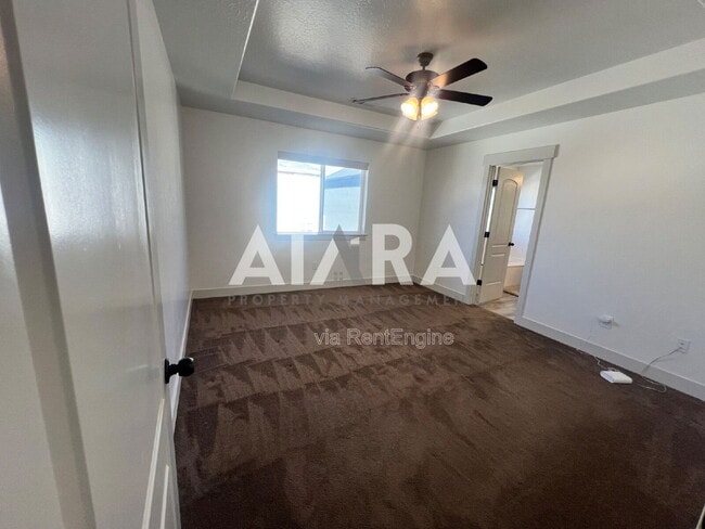 Building Photo - 1788 W Fall Brook Dr