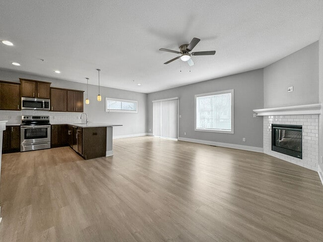 Building Photo - 4461 Lower Beaver Rd