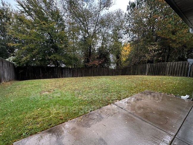 Building Photo - 206 High Meadows Cir