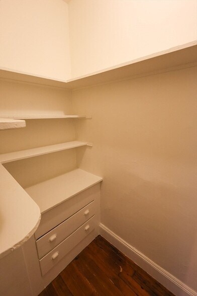 Building Photo - 93 Florida St