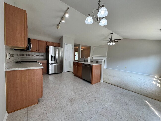 Building Photo - 5337 Thunderidge Drive