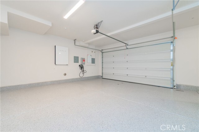 Building Photo - 446 Lobata