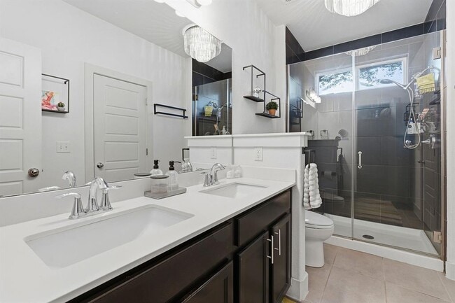 Building Photo - 6003 Duncanville Pass