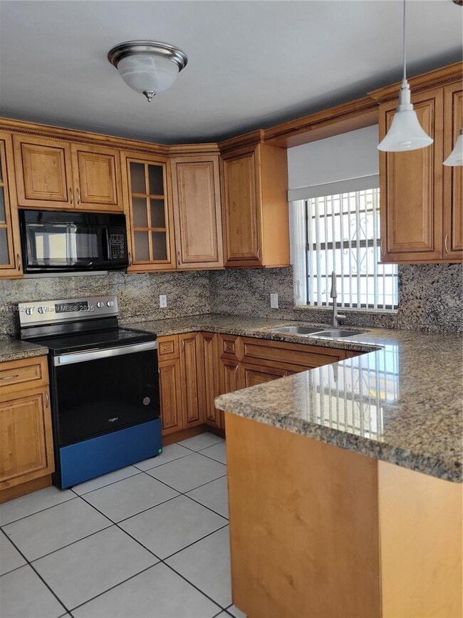 Building Photo - 15504 Sharpecroft Dr