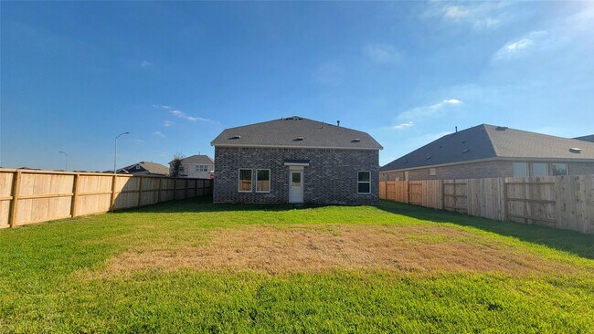 Building Photo - 27634 Spearmint Ridge Dr