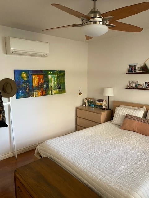 Bedroom - 4049 La Salle Ave