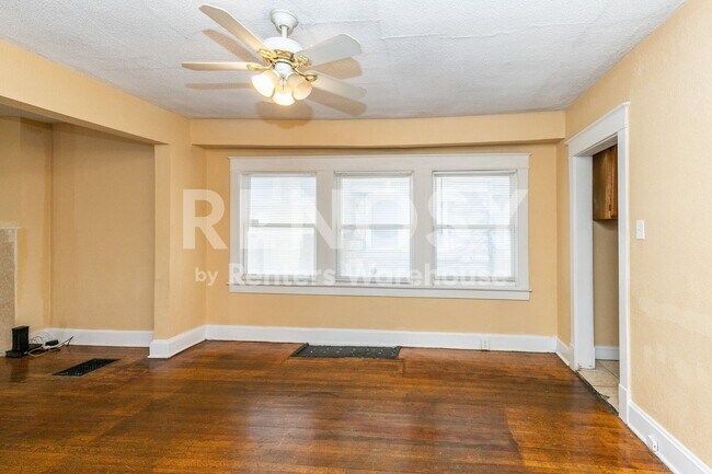 Building Photo - 4038 Bellefontaine Ave