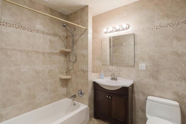 Building Photo - 1 bedroom in ASTORIA NY 11102