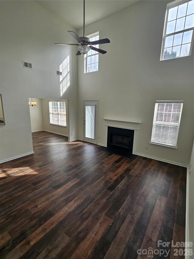 Building Photo - 2016 Cindy Creek Ln