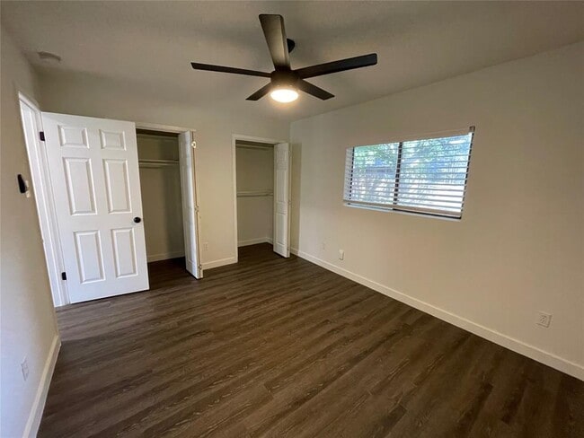 Building Photo - 4805 Bergfield Dr
