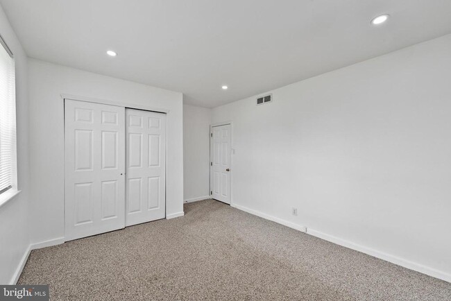 Building Photo - 3149 Willits Rd