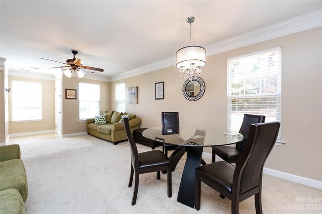Building Photo - 1537 Tyger Brook Ln