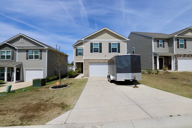 Building Photo - 352 Sandbach Rd