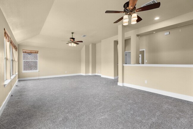 Building Photo - 10128 Channel Island Dr