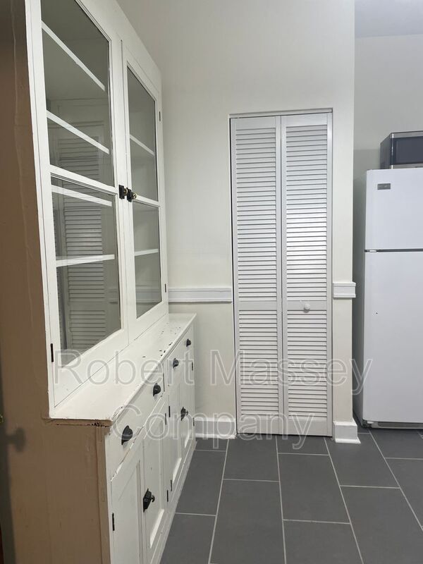 Building Photo - 2004 Cherokee Pkwy