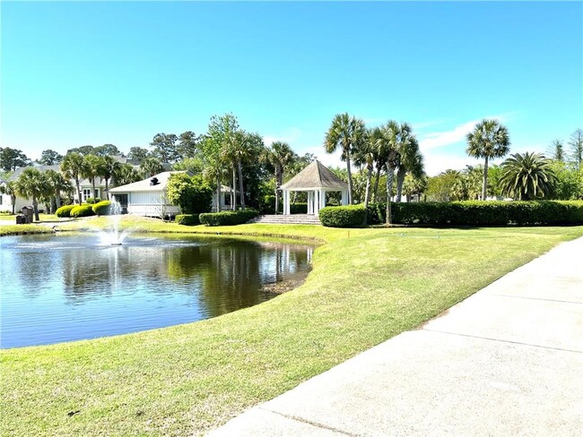 Building Photo - 372 Moss Oak Cir