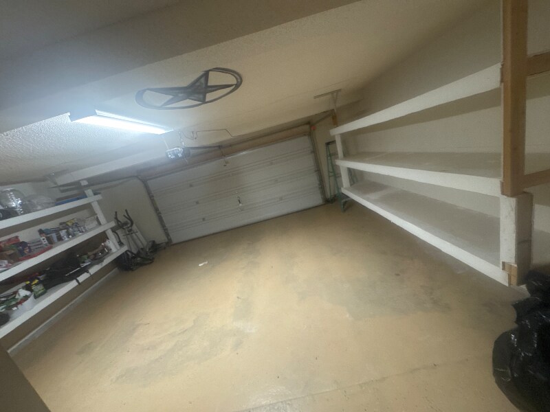 Building Photo - 12848 Tierra Lince Dr