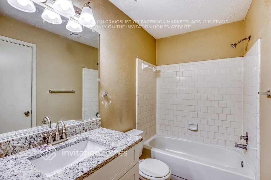 Building Photo - 10579 Twilight Moon Dr