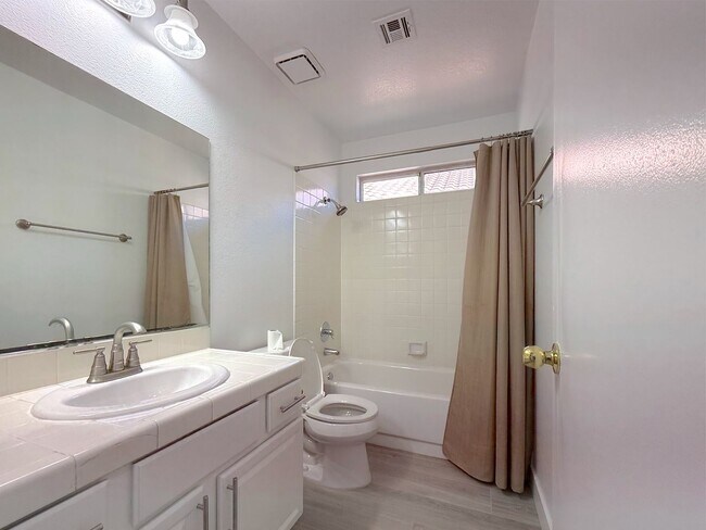 Building Photo - 9449 Amber Valley Ln