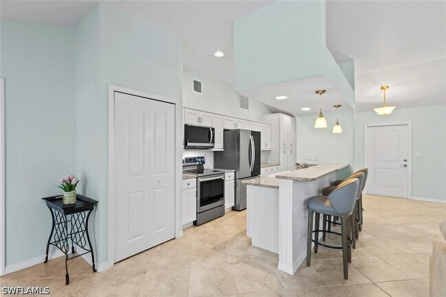 Building Photo - 11693 Oakland Dr