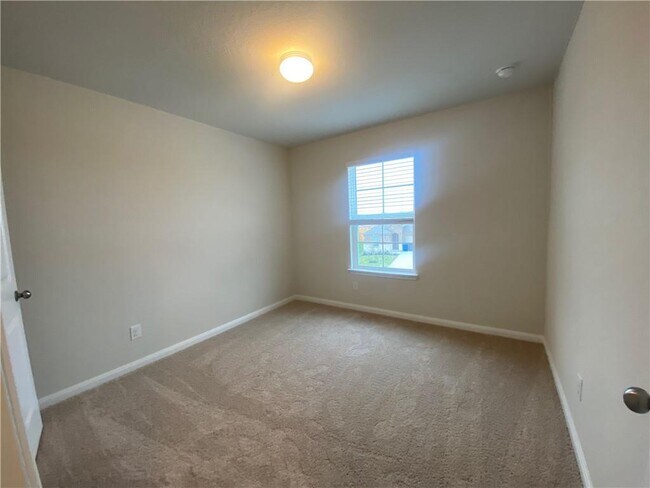 Building Photo - 322 Northshore None