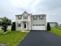 Building Photo - 3215 Pebble Run Dr