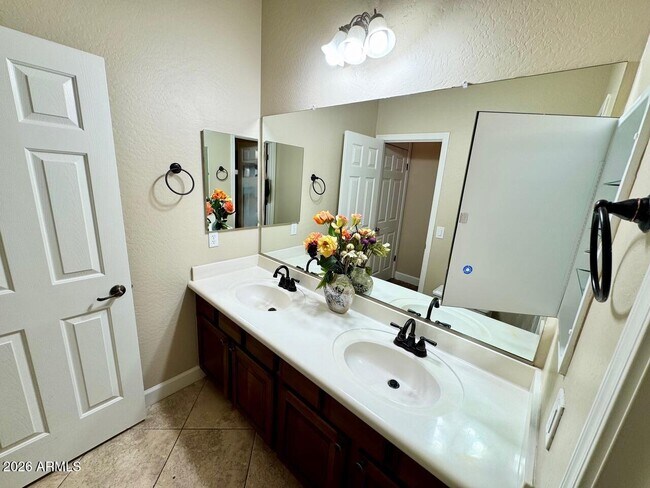 Building Photo - 4320 W Olney Ave