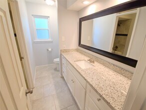 Building Photo - 10603 Brentway Dr