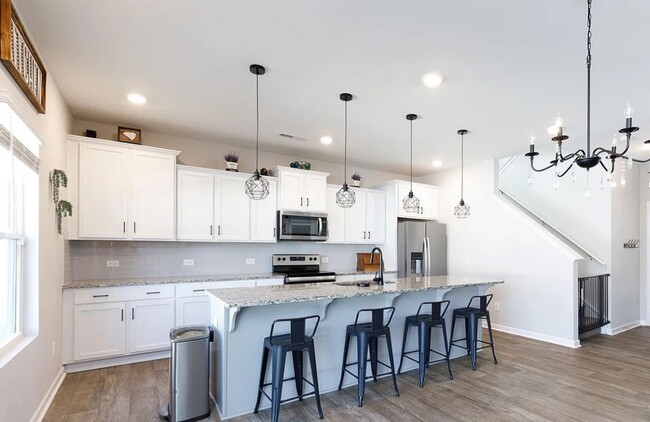 Building Photo - Exclusively Offered By Muse Realty, LLC