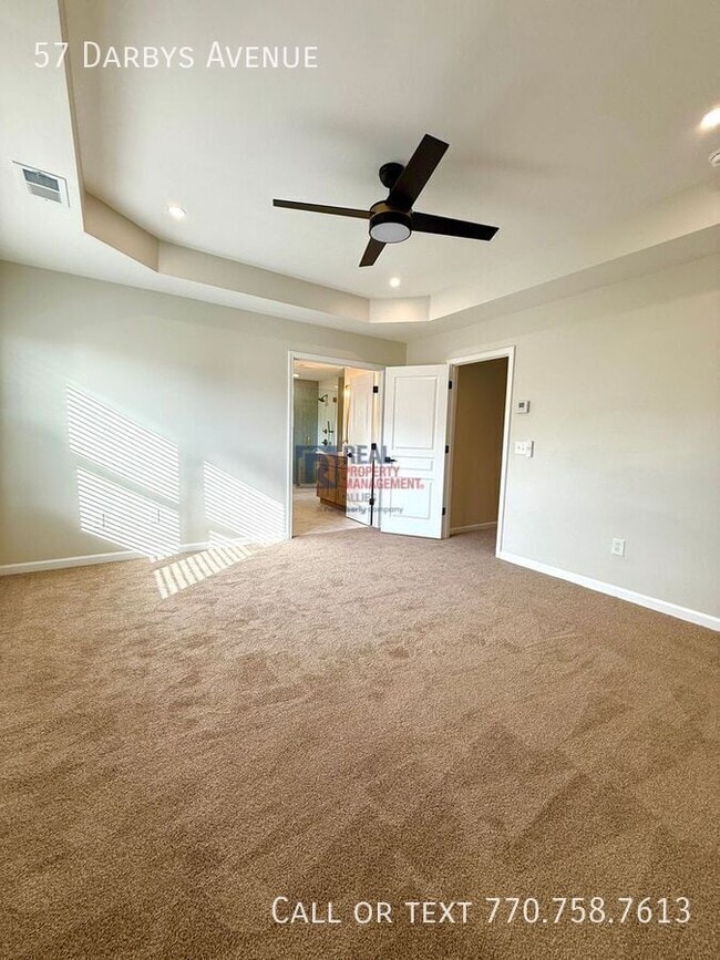 Building Photo - 57 Darbys Ave