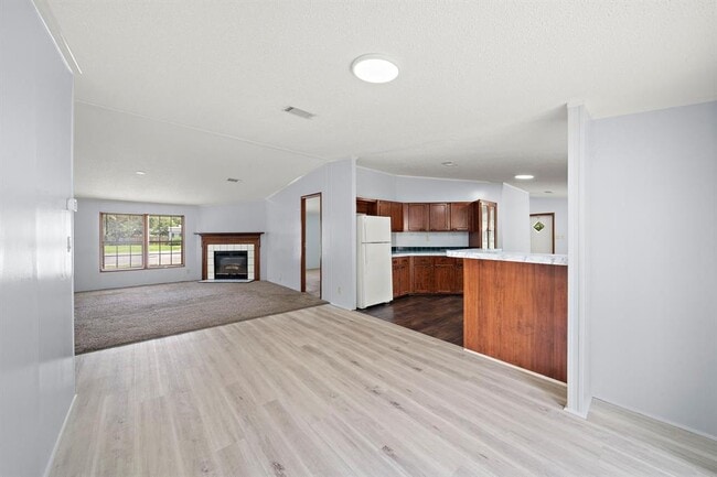 Building Photo - 16504 Brittany Way