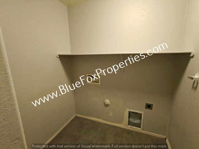 Building Photo - 5257 N Crowley Ln