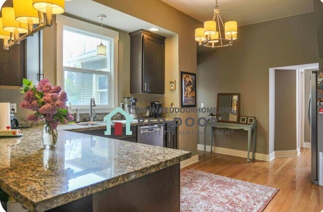 Building Photo - Spacious 4-Bedroom Home in the Heart of Great Falls – Mid-Term Rental