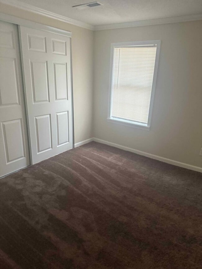 Building Photo - Remodeled 3 BDR / 2 BA Home, Small Town Living