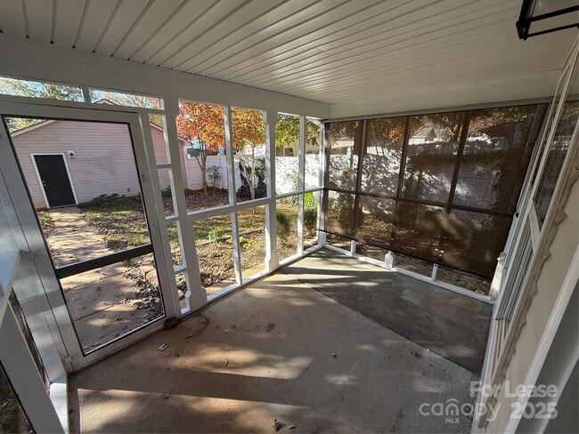 Building Photo - 11613 Truan Ln