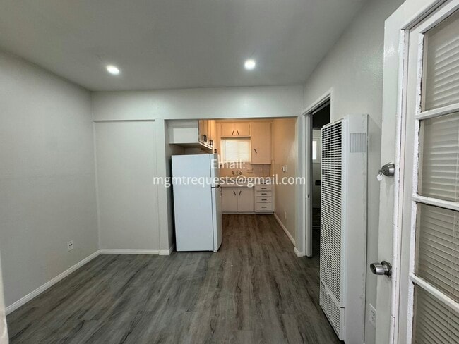 Building Photo - 4228 Tenth St, Unit 4234