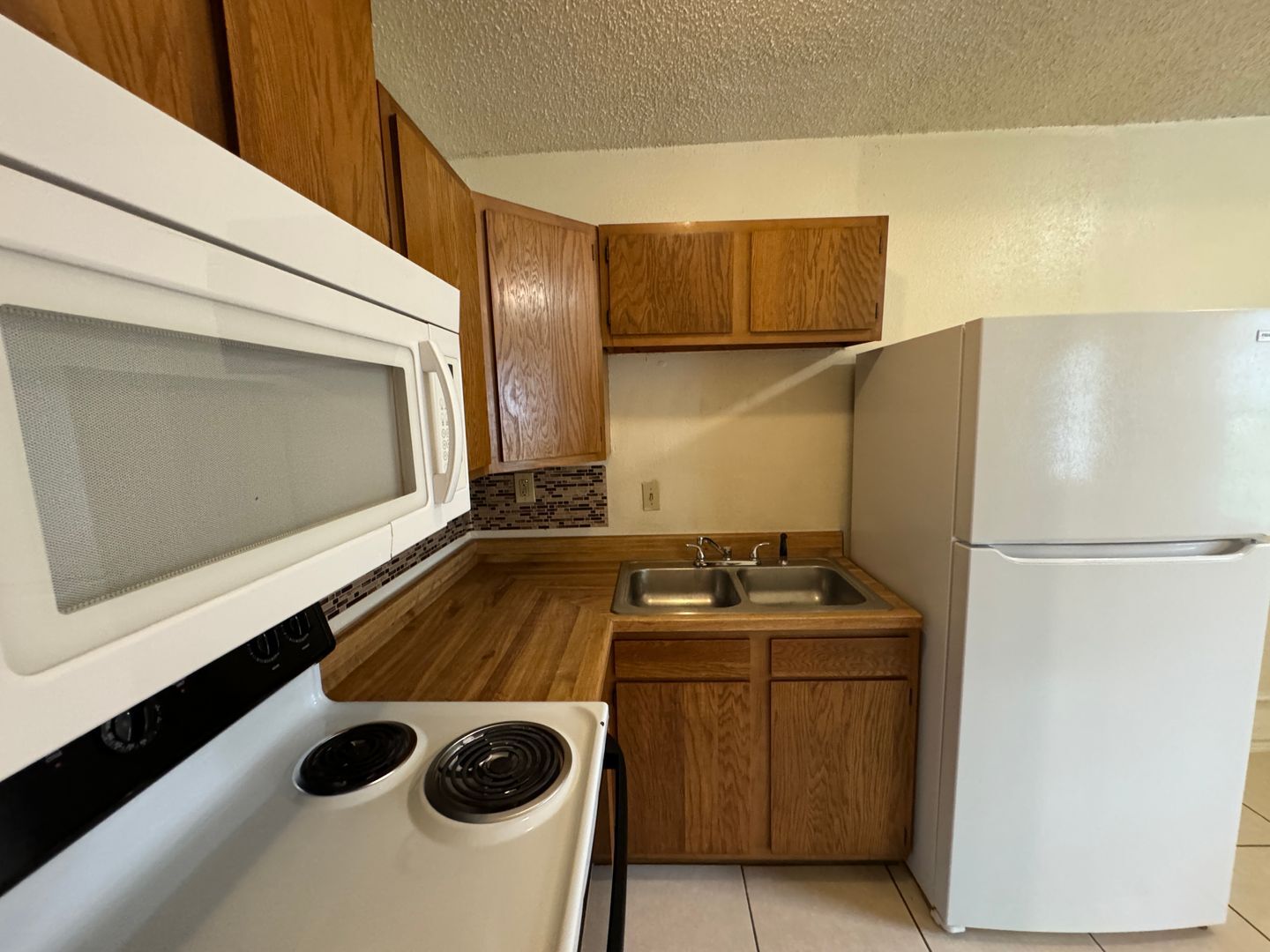 Building Photo - 1301 Franz Dr
