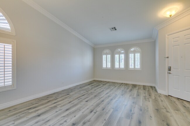 Building Photo - 4105 Demoline Cir