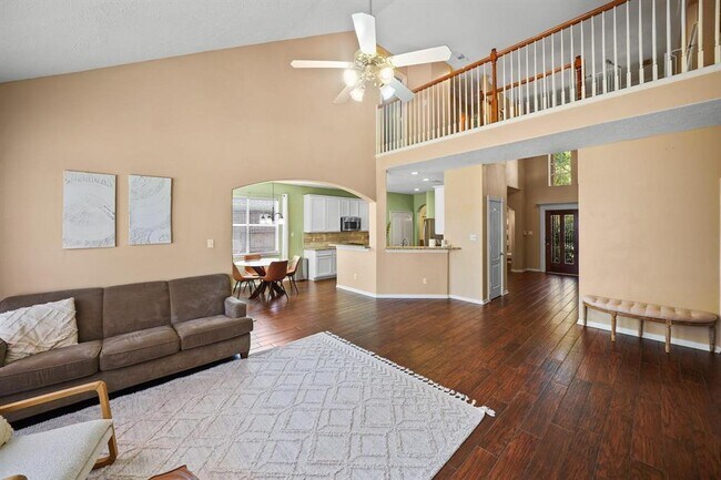Building Photo - 10008 Dawn Brook Dr