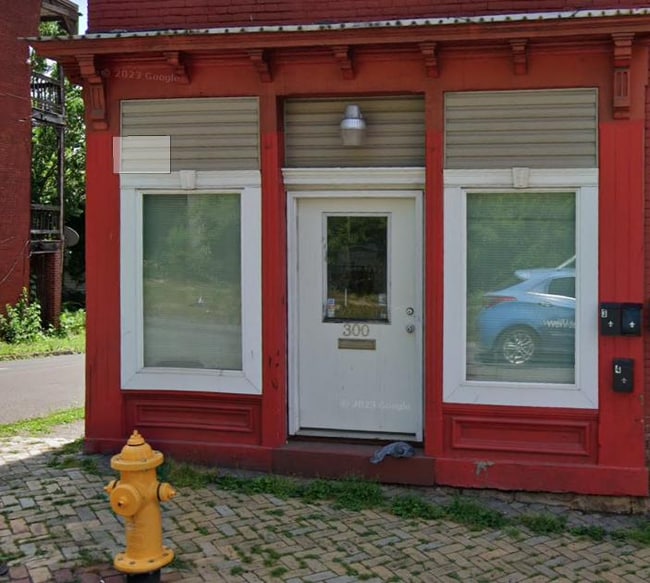 Primary Photo - 300 Columbia St