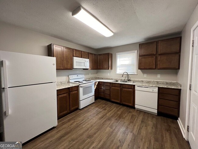 Building Photo - 720 Cardinal Cir