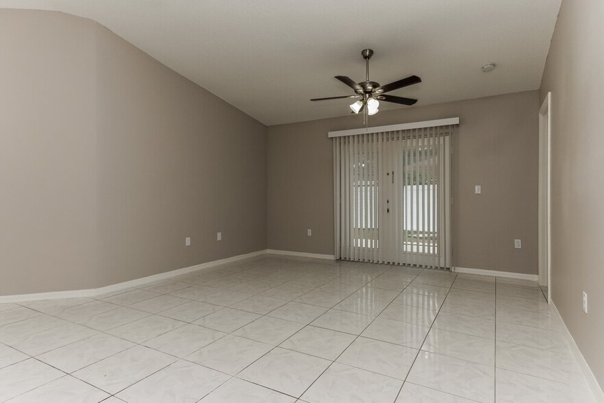 Building Photo - 3103 Pine Top Dr