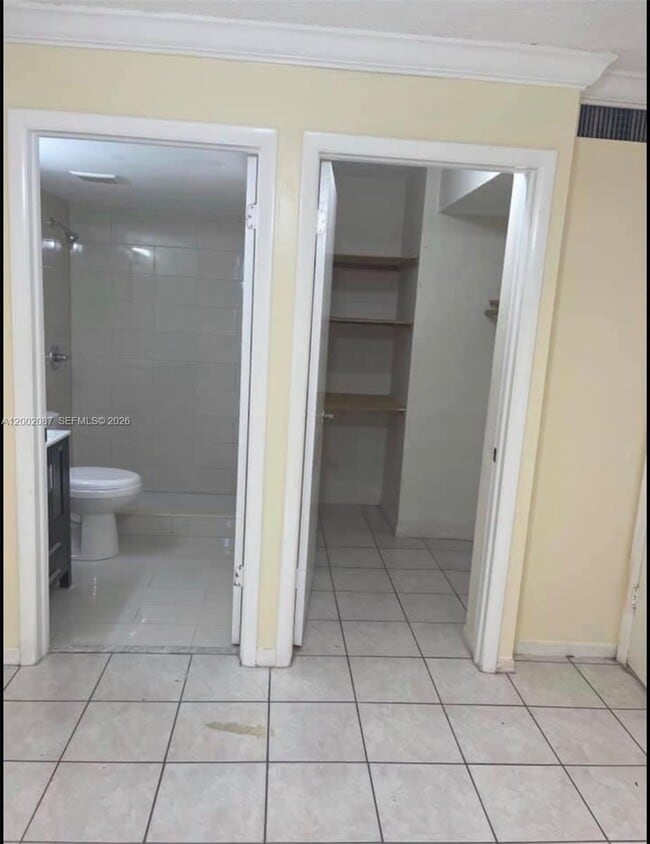 Building Photo - 6795 SW 132nd Ave