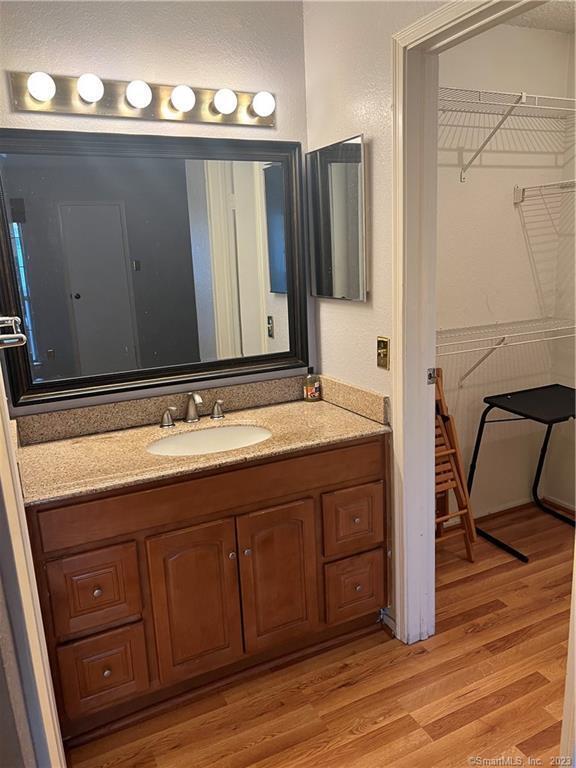 Building Photo - 63 Leafwood Ln